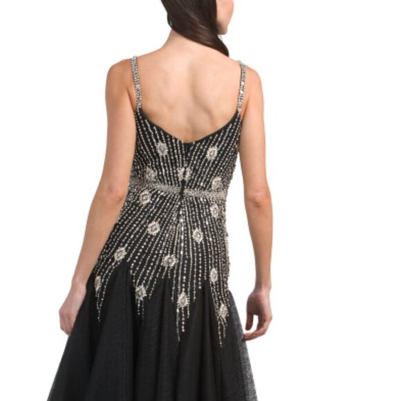 MAC DUGGAL Sleeveless Embellished Gown - Picture 5 of 6